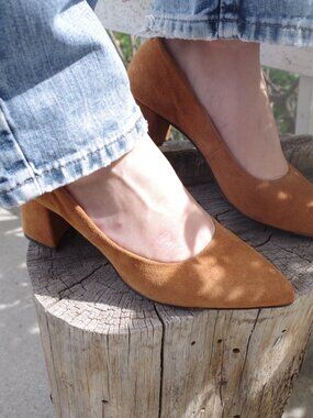 Ladies Suede Brown Thick Heel Shoes Made In Romania